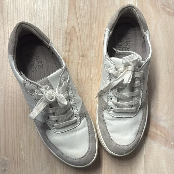 Naturalizer sneaker - Picture 2 of 7